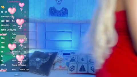 Snapshot of ari_sunshine chatting on December 24, 6:39 pm Ari  online show from December 24, 6:39 pm