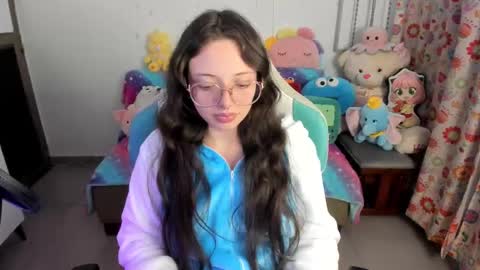 Linda online show from January 8, 3:09 am