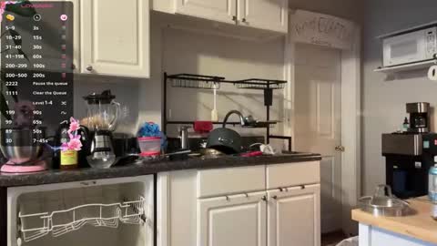 Aria Fields online show from October 31, 5:47 pm