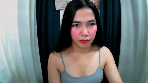 Snapshot of aria_fucks chatting on May 13, 9:17 am ARIA online show from May 13, 9:17 am