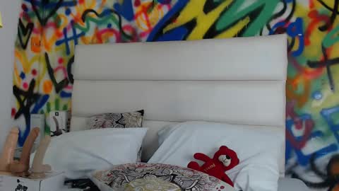 Snapshot of aria_martiin chatting on January 19, 11:45 am aria online show from January 19, 11:45 am