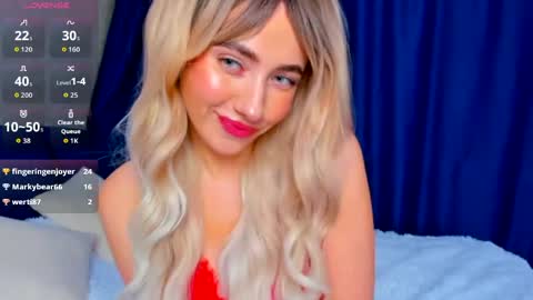 aria_montclair online show from May 26, 2:24 pm