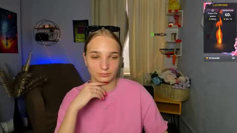 aria_voss_ online show from May 26, 5:58 am