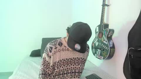 Snapshot of aria_x_orien chatting on February 17, 4:46 pm Aria and Orien online show from February 17, 4:46 pm