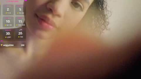 Snapshot of ariaa_23 chatting on April 26, 1:31 pm ariaa_23 online show from April 26, 1:31 pm