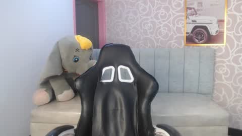 Snapshot of ariabliss_ch chatting on June 25, 3:17 am ariabliss_ch online show from June 25, 3:17 am