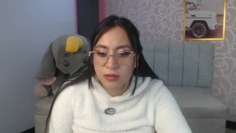 Snapshot of ariabliss_ch chatting on June 25, 5:12 am ariabliss_ch online show from June 25, 5:12 am