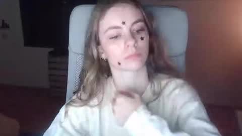 AriaCreazy online show from February 5, 9:30 pm