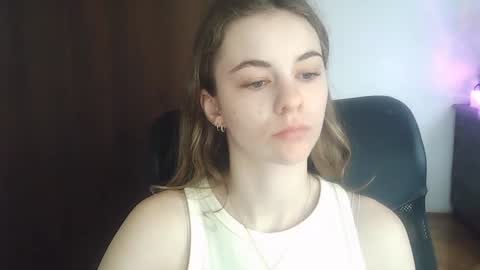 AriaCreazy online show from June 18, 6:24 am