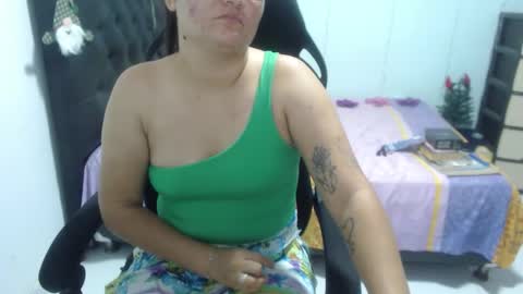 ...Ariana... online show from November 18, 6:34 pm