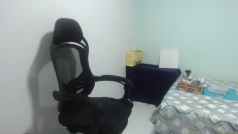 ...Ariana... online show from February 20, 5:24 pm