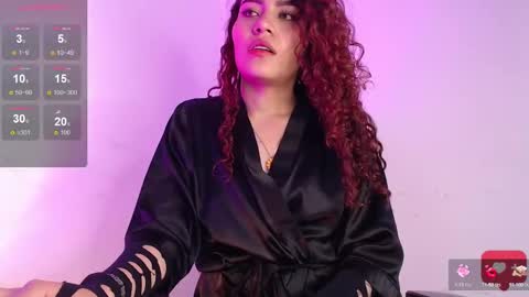 Snapshot of ariadna_tr chatting on December 26, 6:33 pm Ari online show from December 26, 6:33 pm