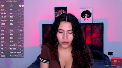 Snapshot of ariadna_tr chatting on November 12, 10:20 pm Ari online show from November 12, 10:20 pm