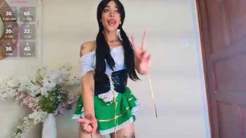 Snapshot of ariadnaaa_ chatting on April 19, 3:39 am Ariadna online show from April 19, 3:39 am