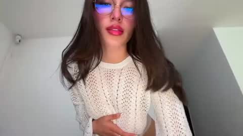 ARIADNA  IM NEW HERE THANK YOU VERY MUCH FOR FOLLOWING ME online show from July 3, 1:01 am