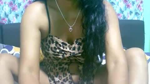 ariah13 online show from January 8, 2:03 am