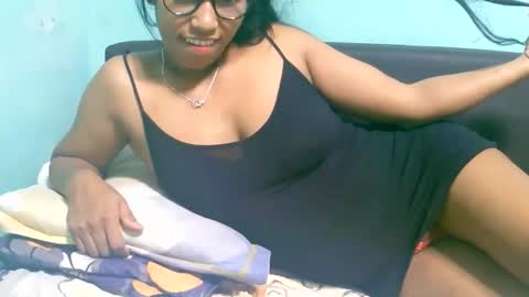 Snapshot of ariah13 chatting on March 1, 6:32 pm ariah13 online show from March 1, 6:32 pm