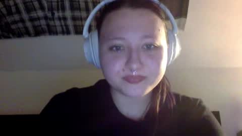 Snapshot of ariakinkygirl chatting on February 24, 4:38 pm Aria online show from February 24, 4:38 pm