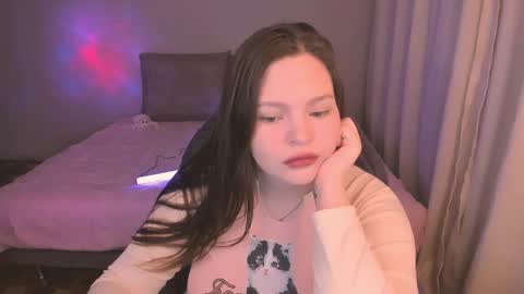 Snapshot of arialane_ chatting on October 19, 7:03 pm Aria online show from October 19, 7:03 pm