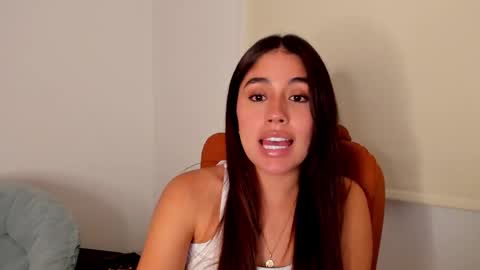 Aria Montgomery online show from February 2, 9:19 am