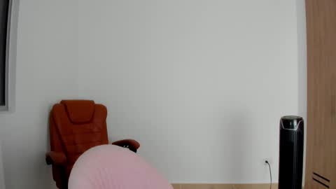 Aria Montgomery online show from February 13, 1:45 am