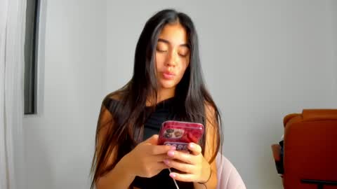 Aria Montgomery online show from April 16, 5:41 am