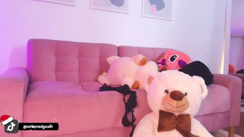   online show from December 19, 4:02 am