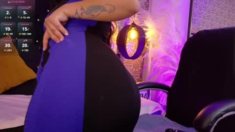 Snapshot of ariana_foxx__ chatting on May 21, 1:51 pm Ariana online show from May 21, 1:51 pm