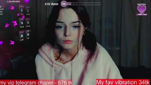 Snapshot of ariana_light chatting on November 12, 4:40 pm Ariana online show from November 12, 4:40 pm