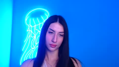 Snapshot of ariana_muur chatting on September 16, 5:19 am Ariana online show from September 16, 5:19 am