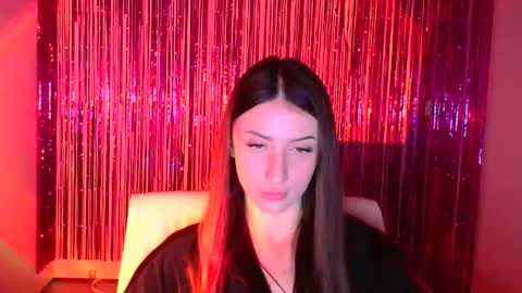 Snapshot of ariana_muur chatting on September 26, 5:22 am Ariana online show from September 26, 5:22 am