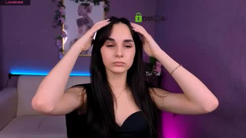 ariana_ross7 online show from March 13, 8:26 pm