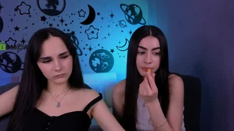 Snapshot of ariana_ross7 chatting on April 29, 7:53 pm ariana_ross7 online show from April 29, 7:53 pm