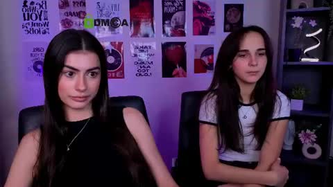 Snapshot of ariana_ross7 chatting on August 2, 9:41 am ariana_ross7 online show from August 2, 9:41 am