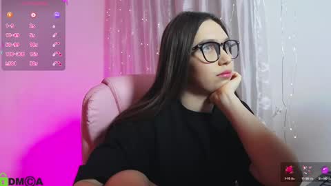 Snapshot of arianahot777 chatting on February 6, 1:05 am arianahot777 online show from February 6, 1:05 am