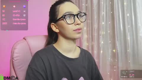 Snapshot of arianahot777 chatting on February 24, 3:02 am arianahot777 online show from February 24, 3:02 am