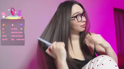 Snapshot of arianahot777 chatting on February 13, 7:10 pm arianahot777 online show from February 13, 7:10 pm