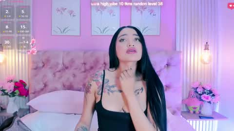 arianawest_ online show from May 28, 1:19 pm