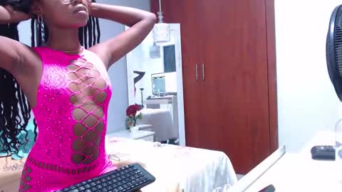 Snapshot of arianna_rossi11 chatting on March 2, 12:01 pm arianna rossi online show from March 2, 12:01 pm