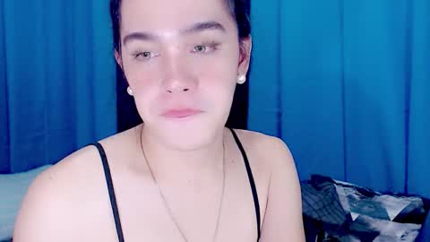 ARIANNE CUMS  online show from February 3, 8:25 pm