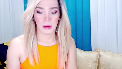 ARIANNE CUMS  online show from March 22, 7:23 am