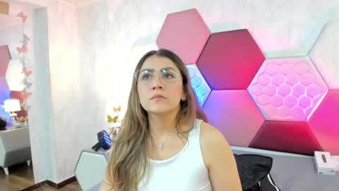 aria online show from May 15, 9:44 pm