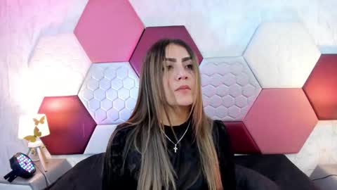 aria online show from May 20, 4:02 pm