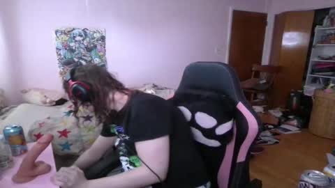 Ariathebrat online show from May 18, 9:09 pm