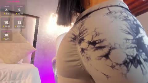 Ariaa  online show from July 18, 11:36 am