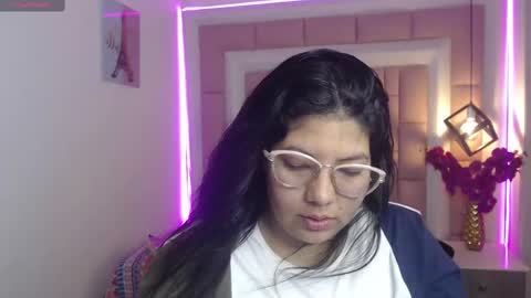 Snapshot of aridiamont_ chatting on December 9, 8:12 pm aridiamont_ online show from December 9, 8:12 pm