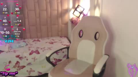 Snapshot of aridiamont_ chatting on February 5, 1:37 am aridiamont_ online show from February 5, 1:37 am