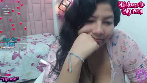 Snapshot of aridiamont_ chatting on February 6, 2:44 am aridiamont_ online show from February 6, 2:44 am