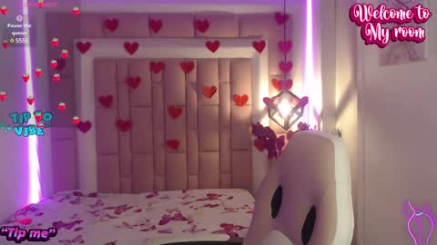 Snapshot of aridiamont_ chatting on February 19, 8:41 pm aridiamont_ online show from February 19, 8:41 pm