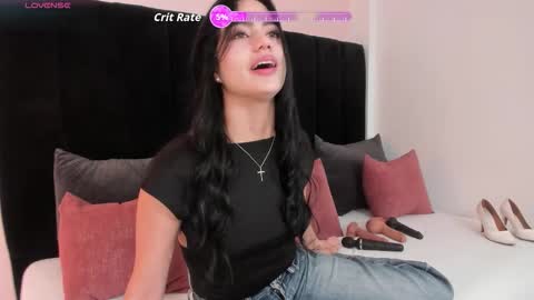 Ariel online show from December 20, 9:00 pm